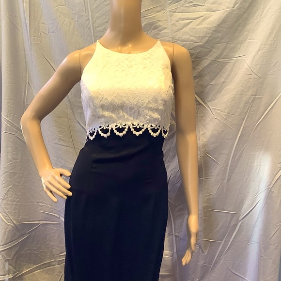 Jessica McClintock Lace Dress! Think Homecoming! - Picture 2 of 10